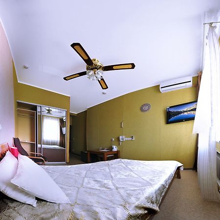 Hotel An-2 Kharkov Ngoại thất bức ảnh