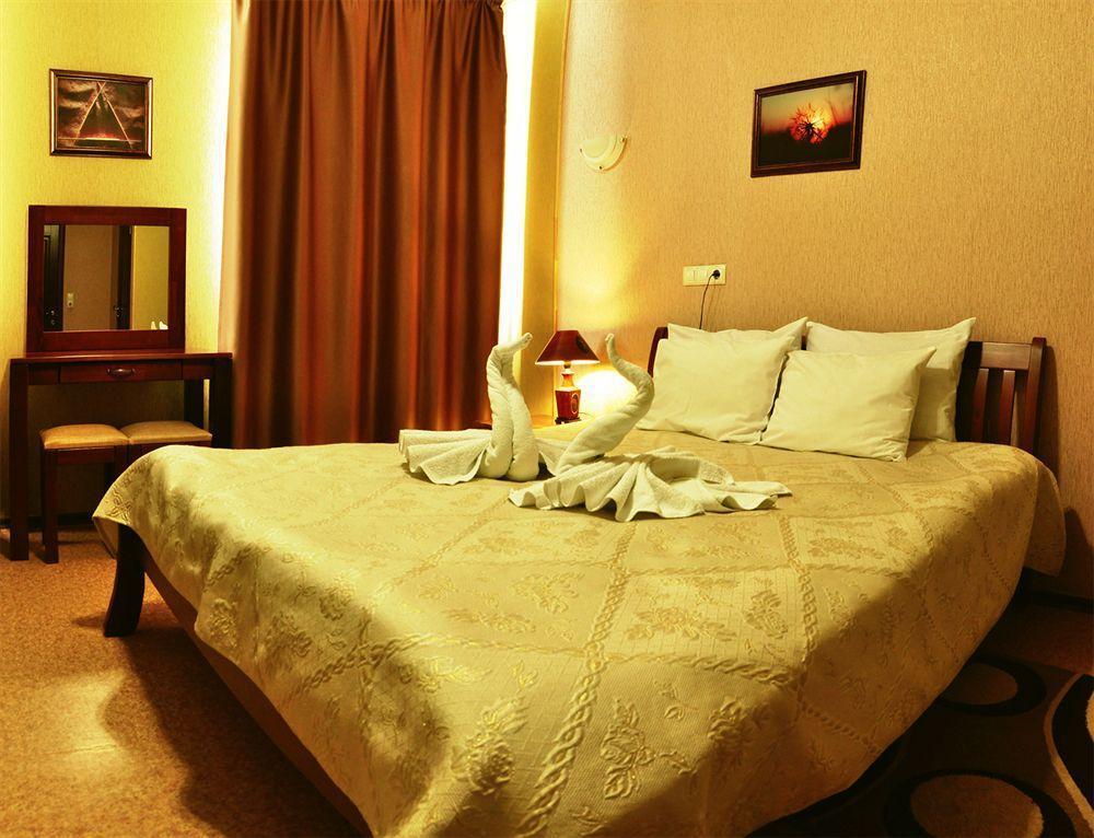 Hotel An-2 Kharkov Ngoại thất bức ảnh