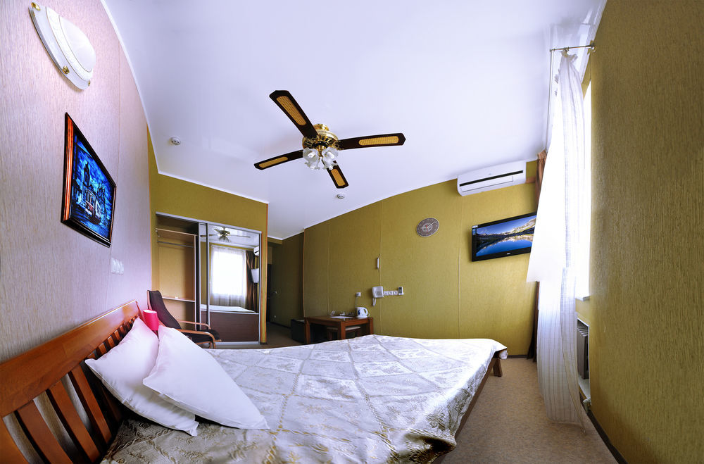 Hotel An-2 Kharkov Ngoại thất bức ảnh