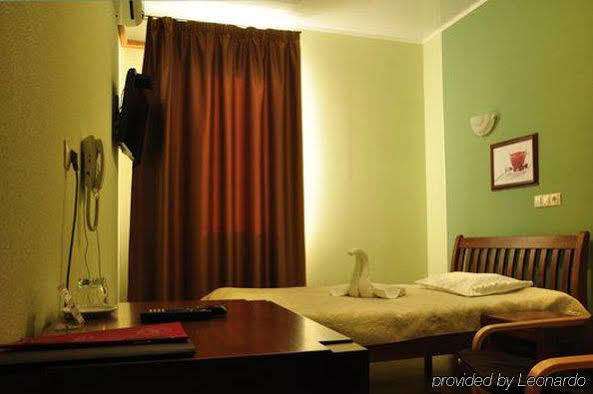 Hotel An-2 Kharkov Ngoại thất bức ảnh