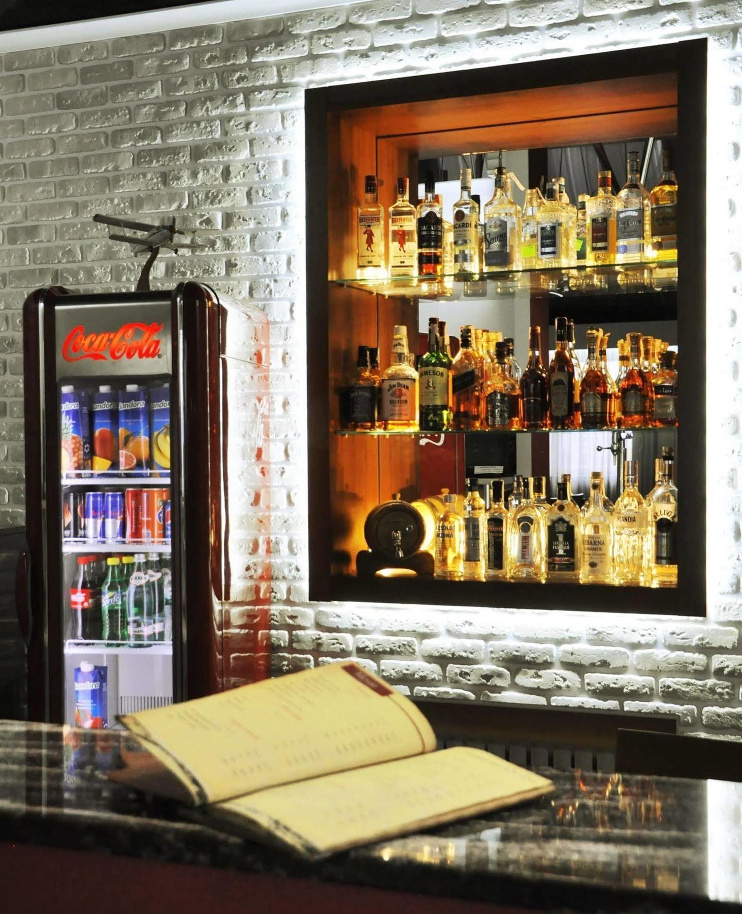 Hotel An-2 Kharkov Ngoại thất bức ảnh