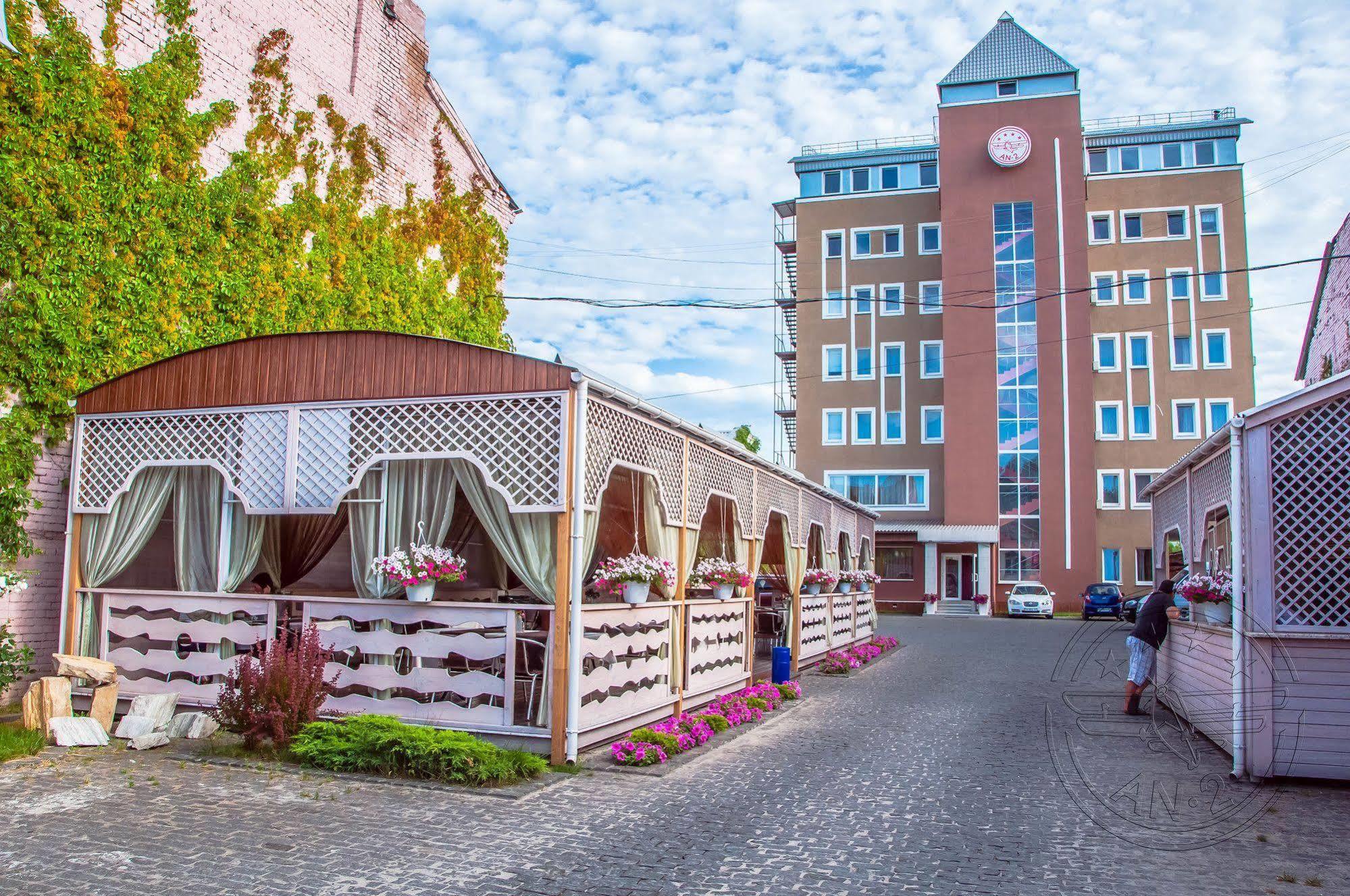 Hotel An-2 Kharkov Ngoại thất bức ảnh